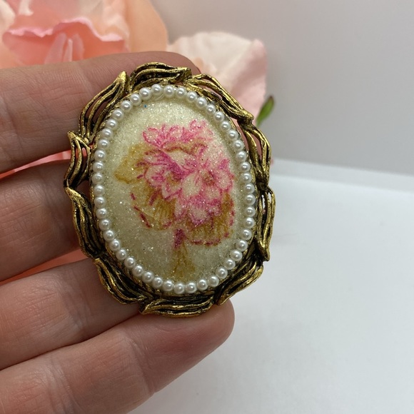 Vintage Sugar Glass Pink Floral Brooch Pendant - Picture 3 of 6